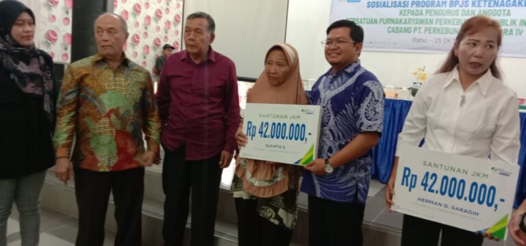 PTPN IV Gelar Sosialisasi Dan Serahkan Santunan Klaim BPJS Tenaga Kerja