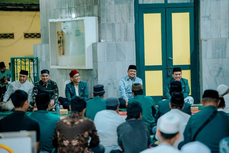 Melalui Masjid Mandiri, Bobby Nasution Ingin Masyarakat Tidak Kekurangan