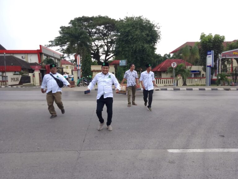 Siap Sukseskan Pemilu, Bakopam Sumut Sebarkan Stiker Pemilu Damai 2024