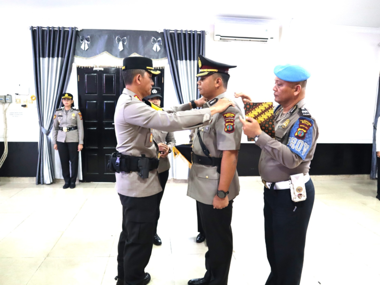 Kapolrestabes Medan Pimpin Penyerahan Jabatan Waka Polrestabes
