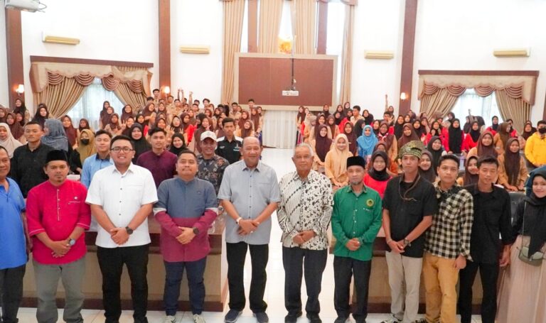 Hadiri Seminar Pendidikan, Syah Afandin: Ditangan Kalian Kemajuan Langkat di Masa Depan
