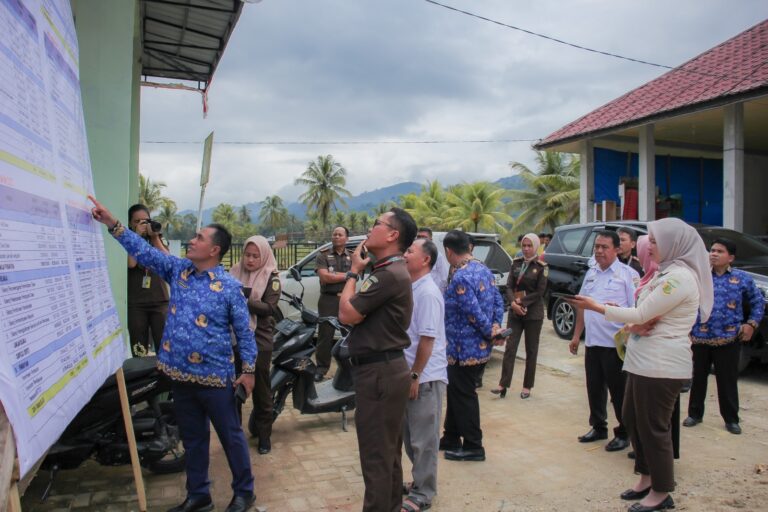 Kajari Padangsidimpuan Tidak Segan Jewer Kades Soal Anggaran