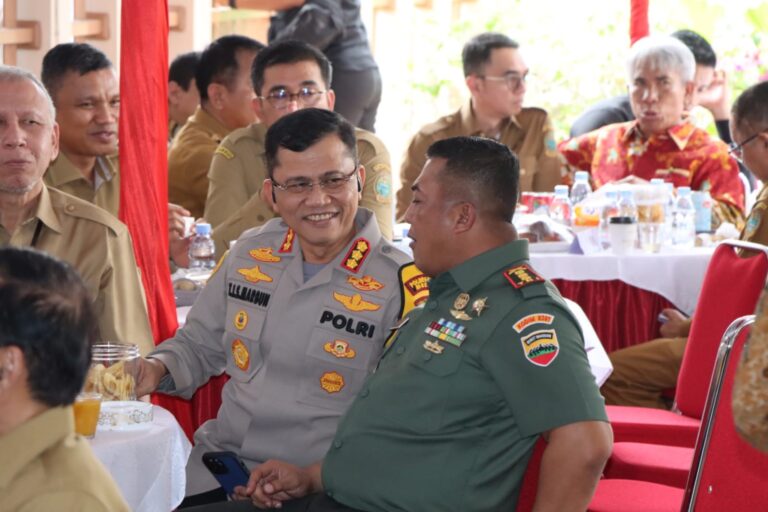 Kapolrestabes Medan Hadiri Undangan Open House Ketua DPRD Sumut di Komplek Tasbih