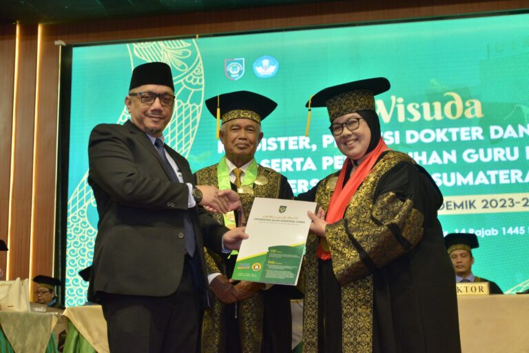 Rektor UISU Dikukuhkan Guru Besar Paparkan Capaian Prestasi Akademik Nasional dan Internasional