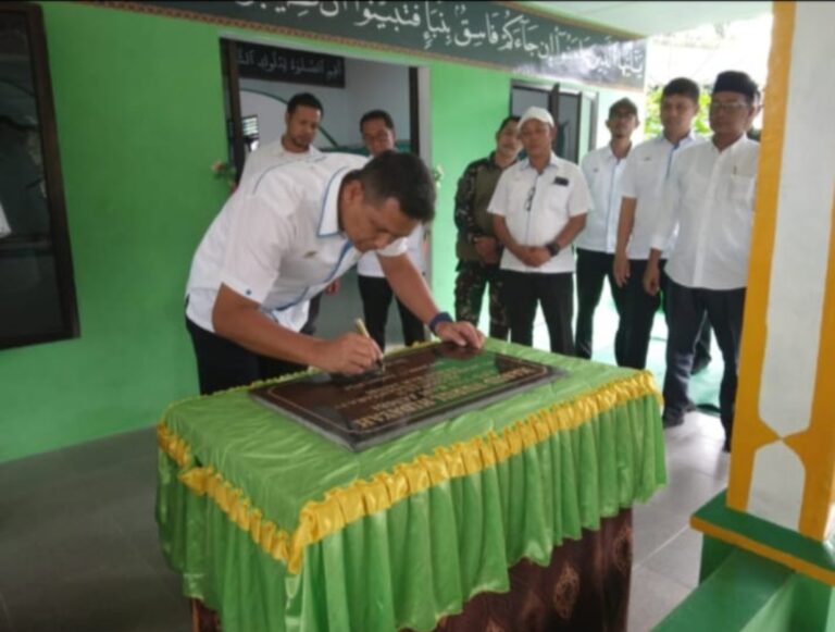 Manajer PTPN IV Unit Kebun Bah Jambi Resmikan  Mesjid Nurul Hidayah