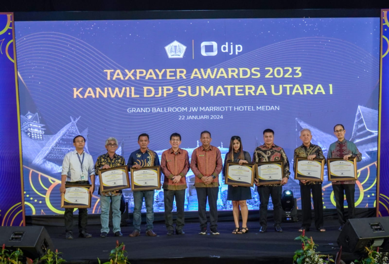 PTPN III Terima Tax Payer 2023 Award 