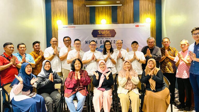 Daifit Beli Mobil Lebih Murah dan Ada Hadiah Umrah