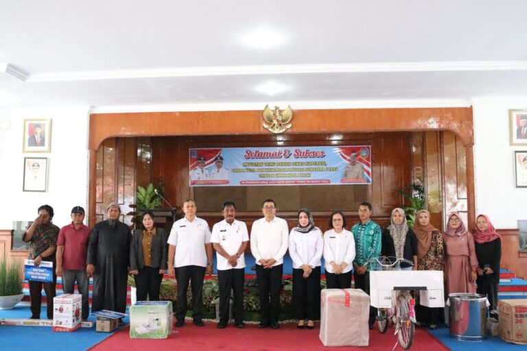 Dorong Peningkatan UMKM Binjai, Dinas Koperasi dan UMKM Provsu Serahkan Bantuan Alat Usaha
