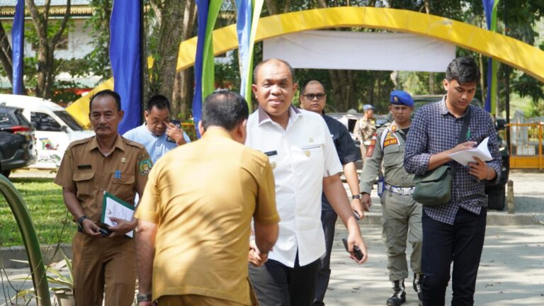 Pj Bupati Langkat Faisal Hasrimy Buka Lomba Pidato Bahasa Inggris Tingkat SMP/MTS