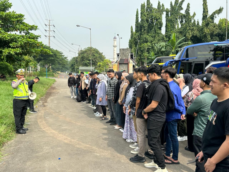 Polda Sumut Berangkatkan 146 Mahasiswa Mudik Gratis Jakarta – Medan