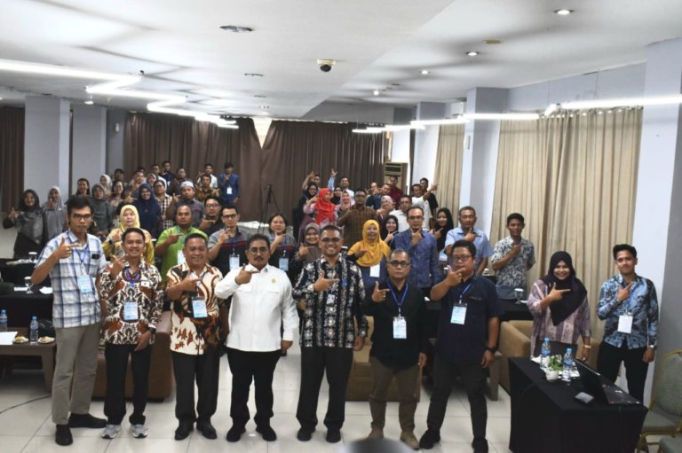 Digelar SMKN 9 Medan, Kadisdiksu Buka Bimtek Sertifikasi Kompetensi