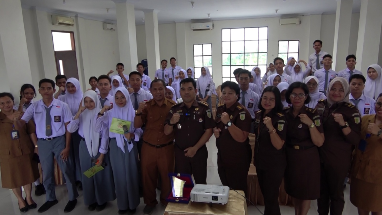 Gelar JMS di SMAN 2 Medan, Kejati Sumut Jelaskan Sanksi Pidana Narkoba dan ITE