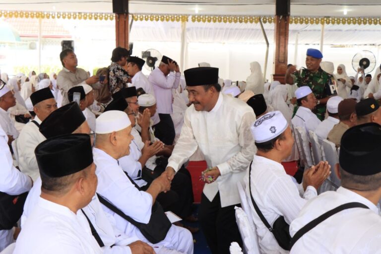 Wali Kota Binjai Buka Manasik Haji dan Tepung Tawar Calon Jamaah Haji