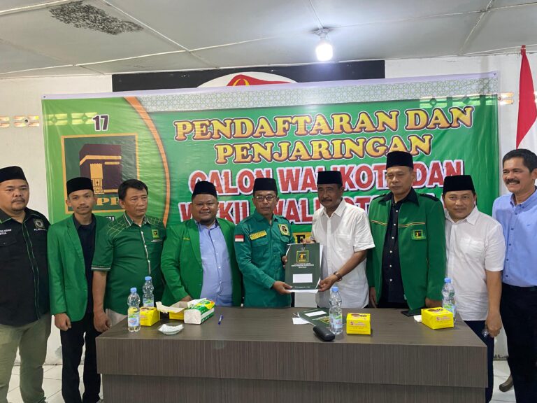 Amir Hamzah Kembalikan Berkas Bacalon ke Partai PPP