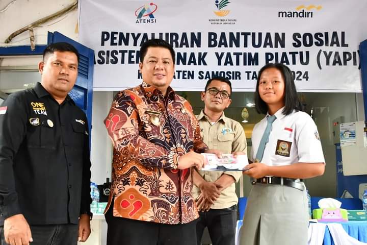 Sinergitas dengan Pemerintah Pusat, Bupati Samosir Berikan Bansos bagi 369 Yatim Piatu