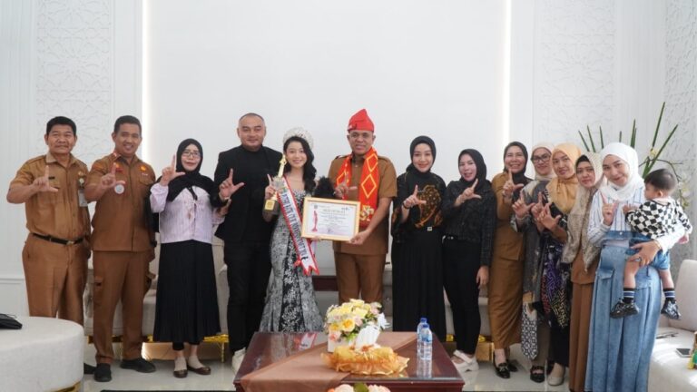 Pj Bupati beserta Pj Ketua TP. PKK Langkat Sambut Hangat Calon Puteri Batik Cilik 2024