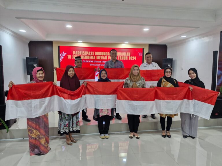 Sambut HUT RI ke 79, FPB Sumut Berpartisipasi Bagikan 10 Juta Bendera Merah Putih