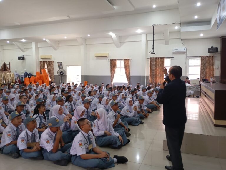 MPLS di SMAN 1 Medan Gelar Ceramah Stop Bullying