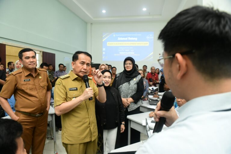 Pj Gubernur Agus Fatoni Launching Sumut Creative Center, Ajak Pelaku UMKM Manfaatkan Momen PON XXI