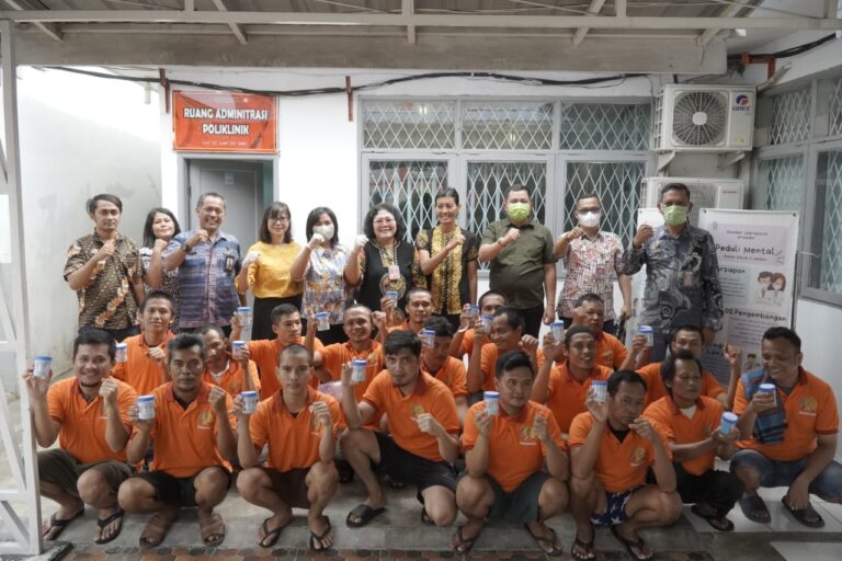 Puluhan WBP Dilakukan Tes Urine Berkala di Klinik Pratama Rutan Kelas I Medan