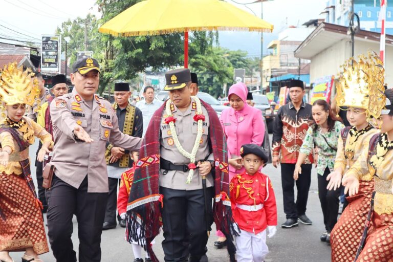 Tongkat Komando Polres Padangsidimpuan Berpindah Kepada AKBP Wira Prayatna