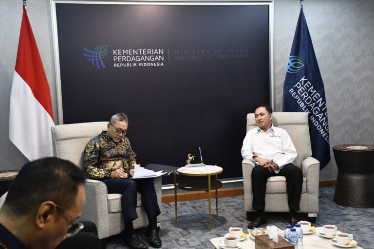 Kemendag dan KPPU Bersinergi untuk Capai Target Pertumbuhan 8 Persen