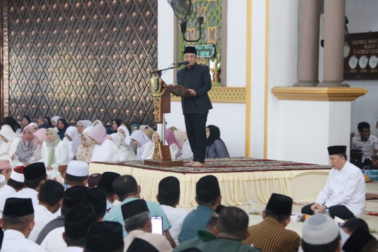 Melalui Safari Dakwah dan Tabligh Akbar, Pj Gubernur Agus Fatoni Sebarkan Semangat PON ke Kabupaten/Kota di Sumut