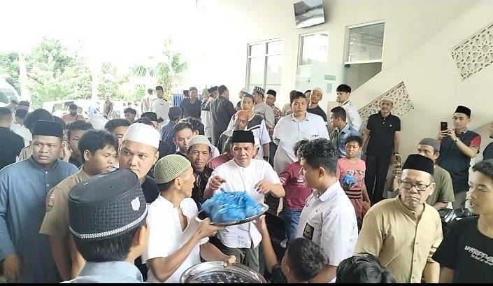 H.Zainuddin Purba Bersilaturahmi di Masjid Hj.Nadra