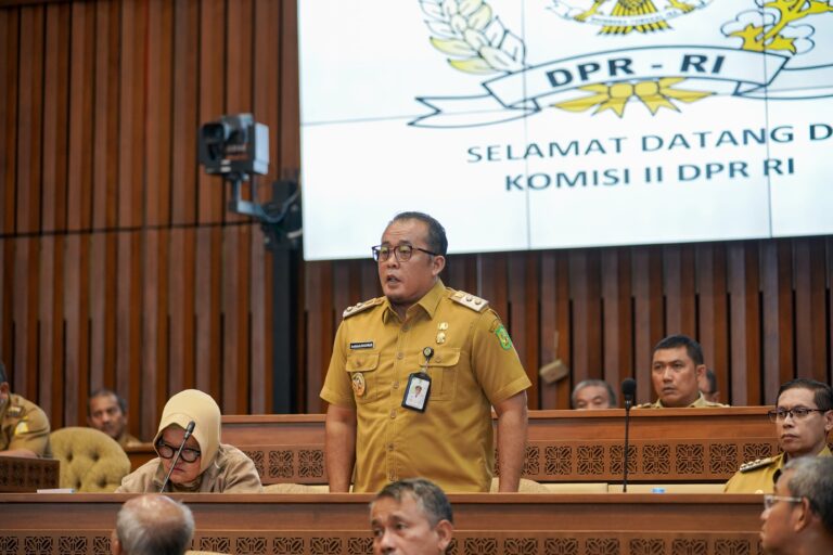 Plt Wali Kota Hadiri Raker – RDP Persiapan Pilkada Serentak 2024