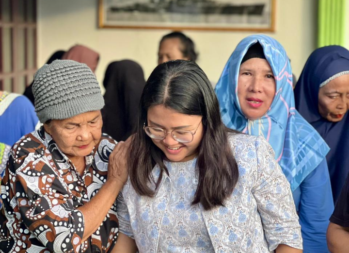 Margaret MS Tampung Aspirasi Warga Komplek BTN Soal Infrastruktur