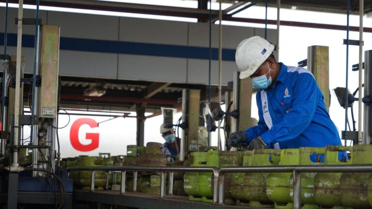 Pasca Longsor di Kab Karo, Pertamina Patra Niaga Sumbagut Lakukan Recovery Jalur Penyaluran LPG 3 Kg di Aceh Tenggara