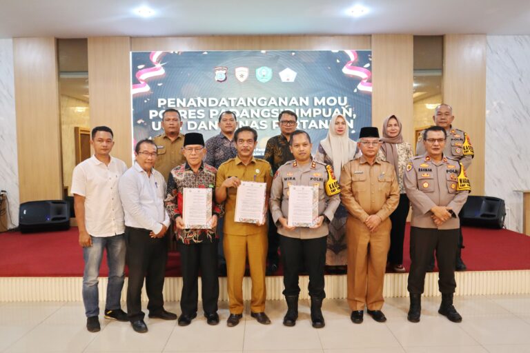 Polres Padangsidimpuan Teken MoU Penghijauan Kampus dan Budidaya Tanaman