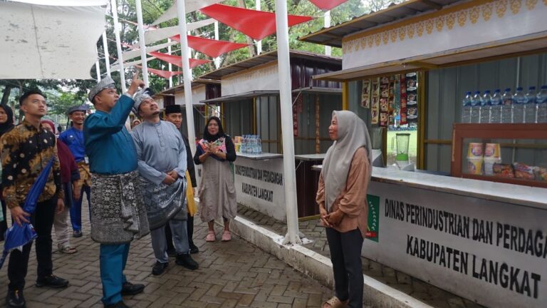 Pj. Bupati Langkat Resmikan Sentra Kuliner Stabat: Dorong UMKM dan Inklusivitas