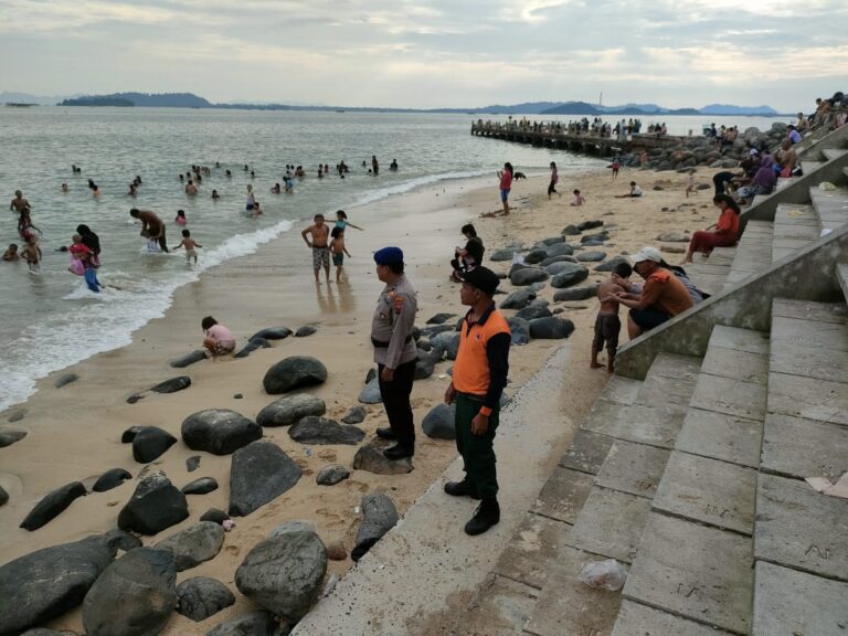 Amankan Objek Wisata Pantai, Polairud Polres Sibolga Gencarkan Patroli Keselamatan