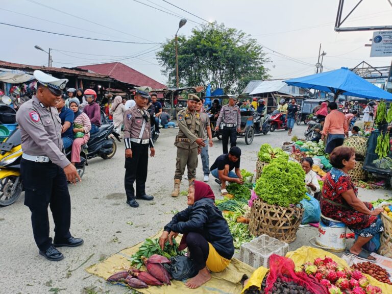 Ops Keselamatan Toba 2025, Satlantas Polres Tanjung Balai Tertibkan Pedagang Kaki Lima