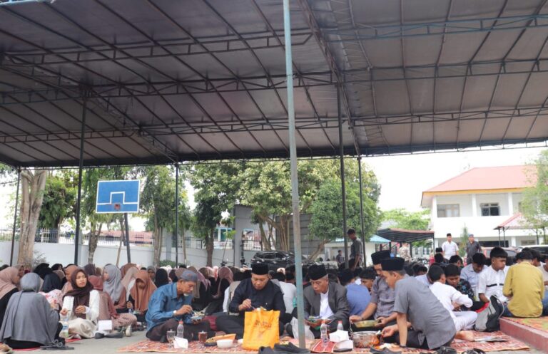Siswa SMAN 1 Lubuk Pakam Gelar Punggahan Dirangkai Isra Mi’raj