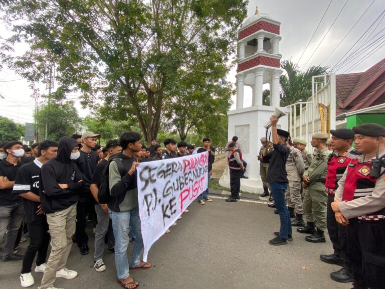 IMP Seuramoe Mekkah Gelar Aksi  Desak Mendagri Tarik Pj Gubernur Aceh