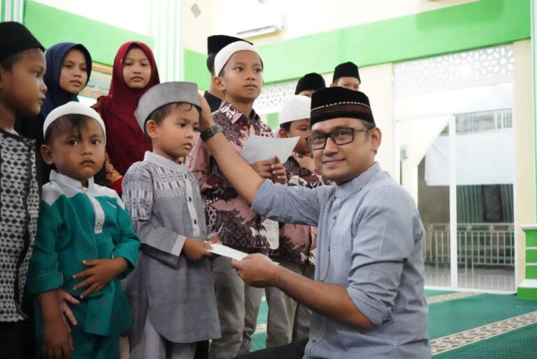 INALUM Berbagi Keberkahan Ramadan: Santuni Anak Yatim, Safari Ramadan, Membagikan Sembako, dan Gelar Mudik Gratis