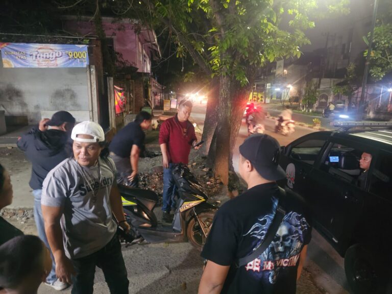 Ops Pekat Toba 2025: Tim Subsatgas Tindak Amankan Pelaku Judi Online, Sajam dan Juru Parkir Liar