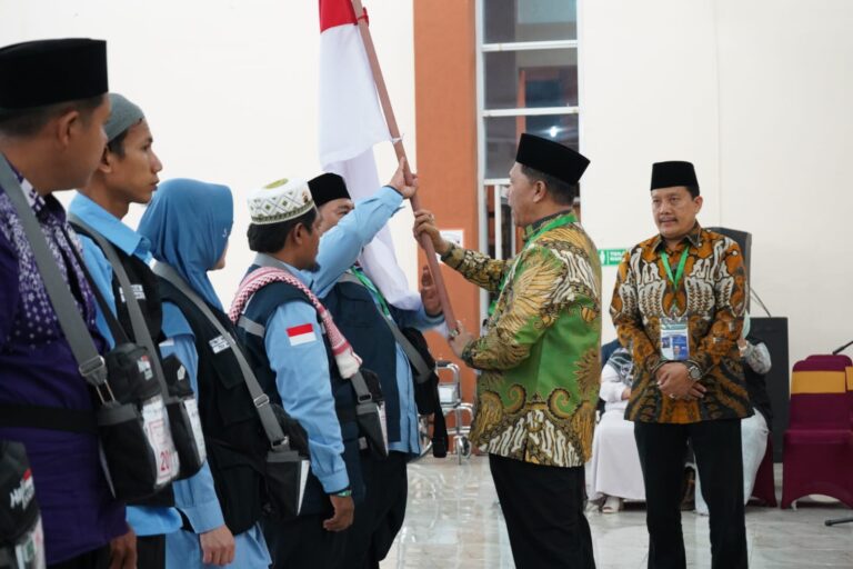 360 Calhaj Kloter 9 Embarkasi Medan Bertolak ke Tanah Suci