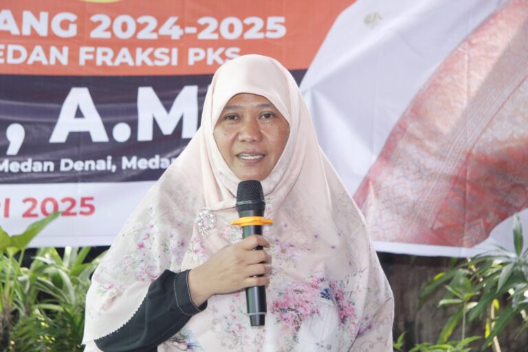 Hj Sri Rezeki Minta Pemerintah Lindungi Masyarakat Dari Pinjol