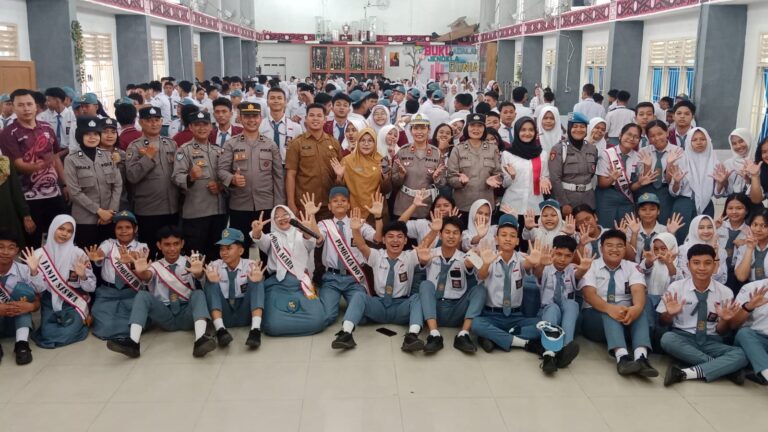 Polrestabes Medan Gelar Police Go To School di SMA Negeri 8 Medan