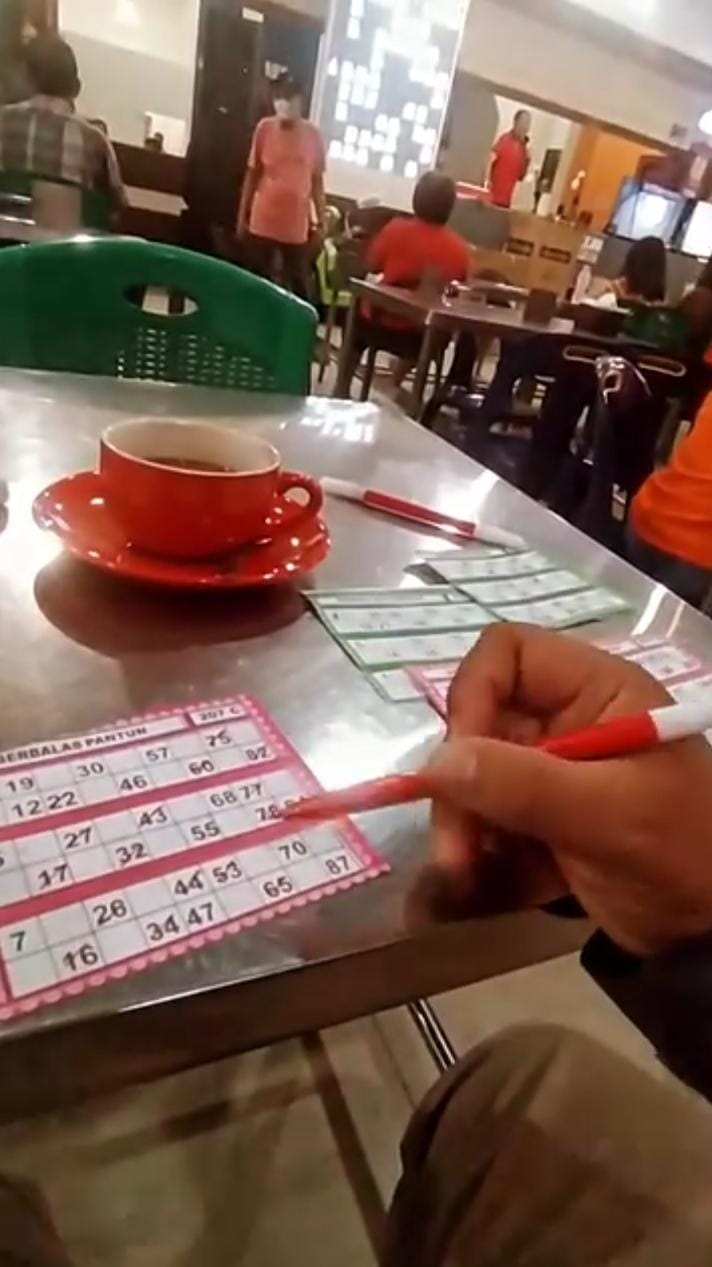 Judi Berkedok Game Ketangkasan Masih Beroperasi di Cemara Asri