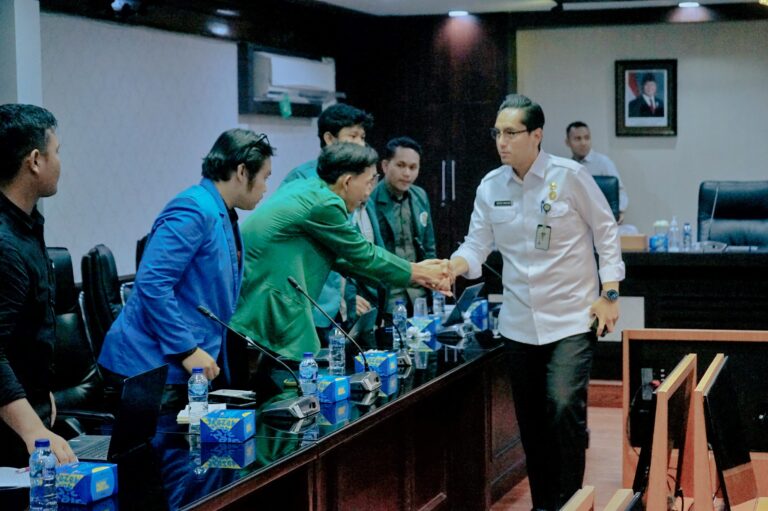 Bertemu Aliansi BEM, Wali Kota Medan Paparkan Program Kerja