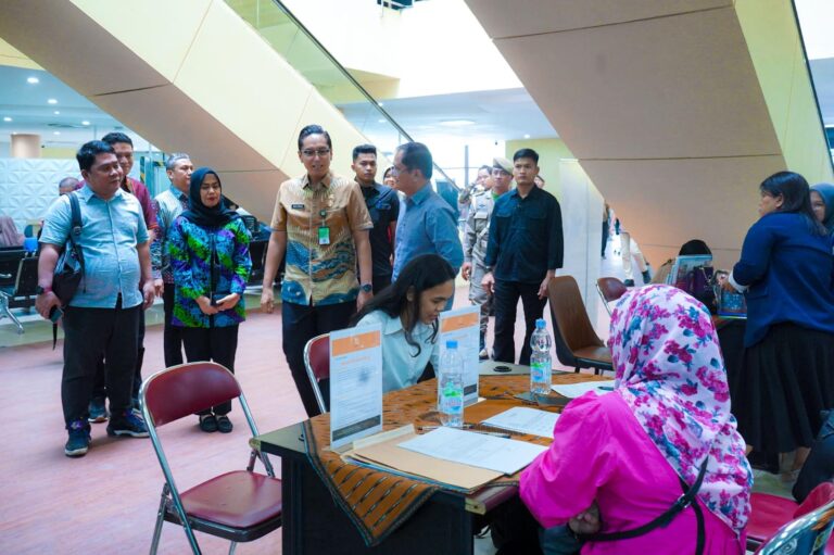Buka Diskusi Optimalisasi Pelayanan Publik, Wali Kota Medan: Layani Masyarakat Dengan Hati