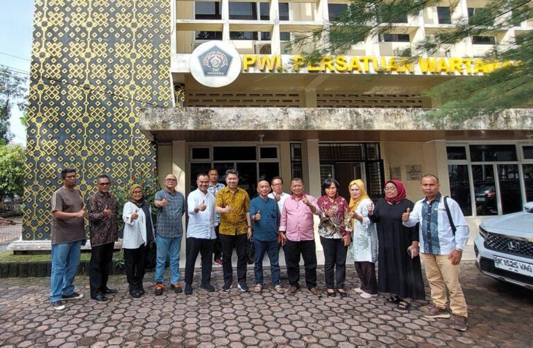 Humas Polda Sumut Silaturahmi ke PWI, Farianda : “Saat Liputan PWI selalu Kedepankan Etika”