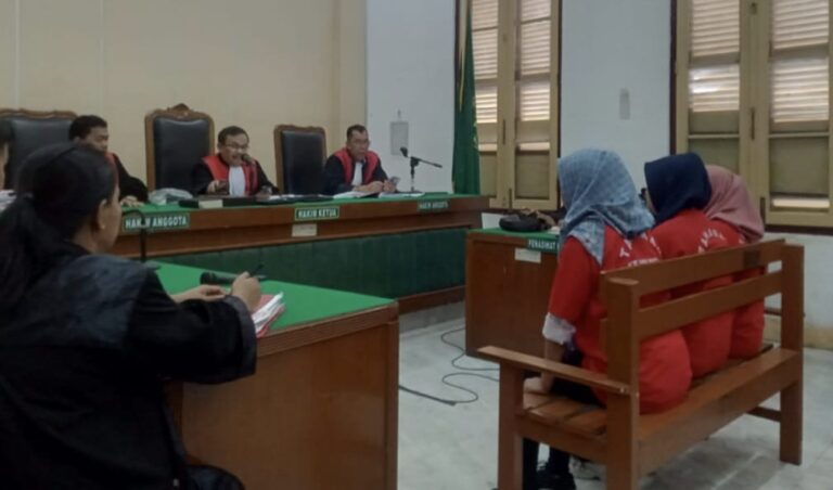 Miris, 3 Terdakwa Judol di H7 Hanya Divonis 6 Bulan Penjara, Owner Masih Buron