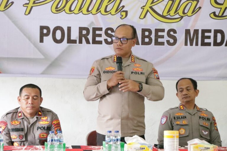 Kunjungi Panti Asuhan di Samanhudi, Kapolrestabes Medan: Tetap Kuat dan Jadi Berkat