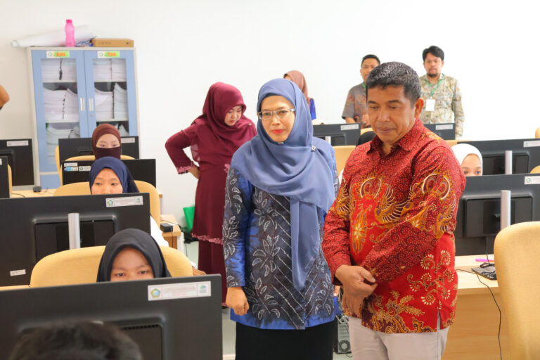 3.289 Peserta UM-PTKIN 2025 di UINSU Medan, Tim Monev Pusat Tinjau Langsung Pelaksanaan Ujian