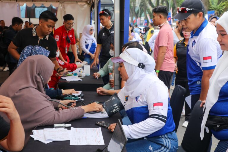Momen HUT Bhayangkara ke-79, Polda Sumut bersama Masyarakat Donor Darah untuk Sesama